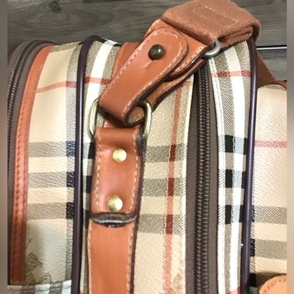 Burberry Haymarket PVC Leather Travel Case - Picture 6 of 12